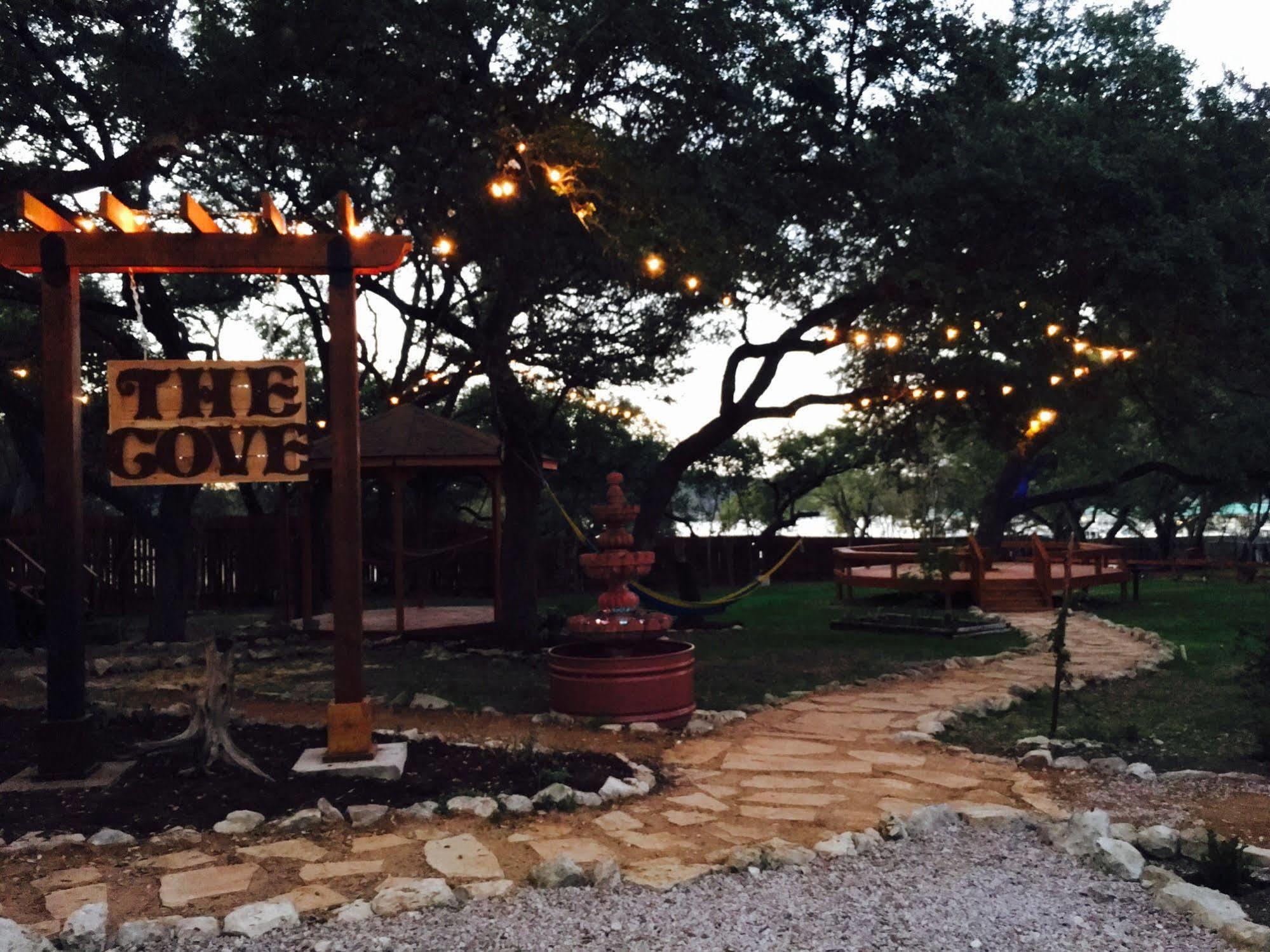 The Cove Bnb Hudson Bend Zewnętrze zdjęcie