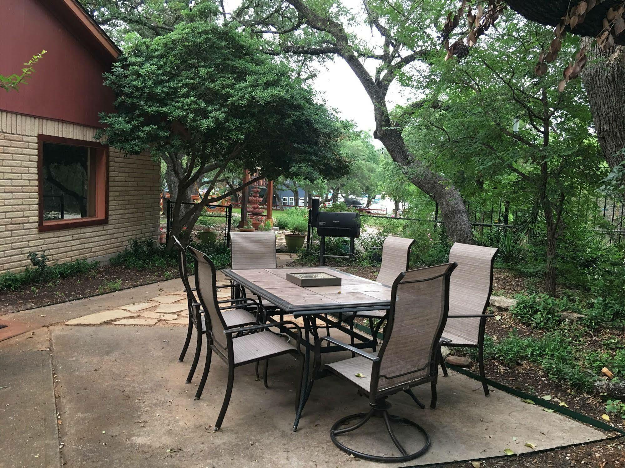 The Cove Bnb Hudson Bend Zewnętrze zdjęcie